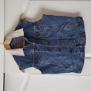 Levi's Vest Denim And Lace Classic Jean Jacket Vest Upcycled Med Wash Boho Sz 8